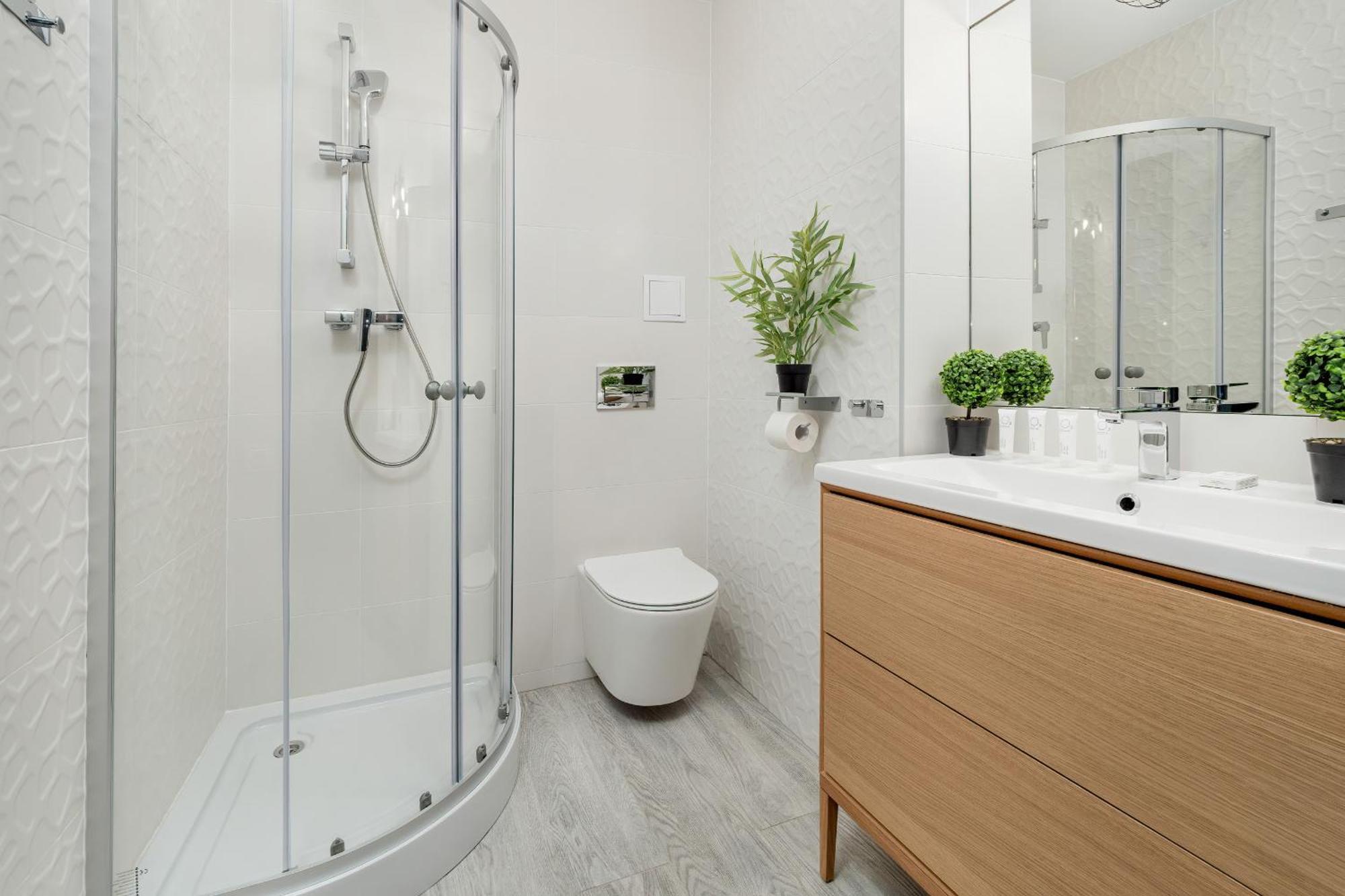 Polonia By Renters Apartment *